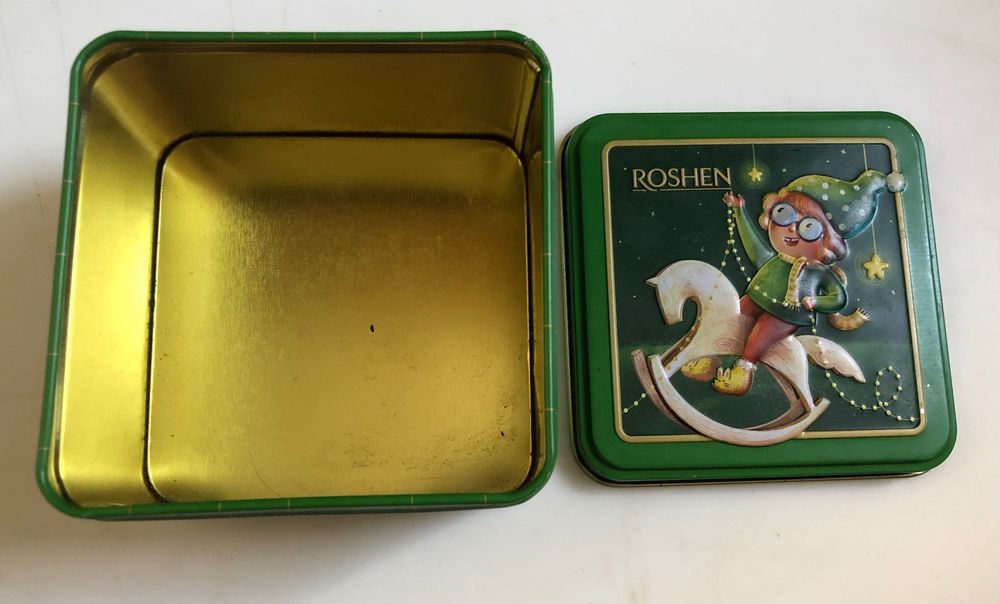 Коробки упаковочные металлические, пластиковые