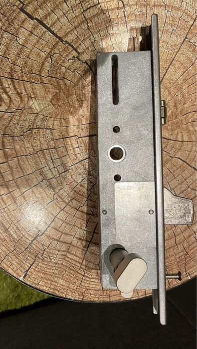 Zamek drzwiowy Sobinco 8311-U24-35