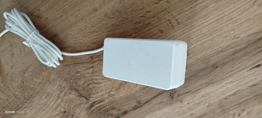 Zasilacz 12v sprawny