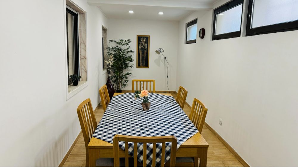 QUARTO SUITE POVOA DE SANTA IRIA