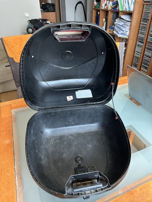 Top case Givi , bau para moto givi