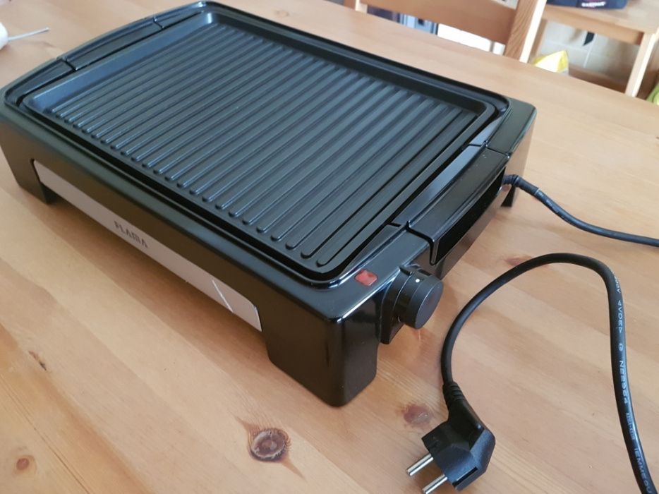 Grelhador eléctrico antiaderente Flama