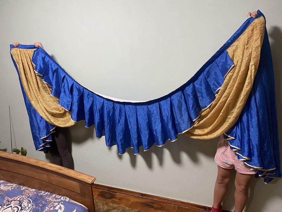 Ламбрекен на вікно