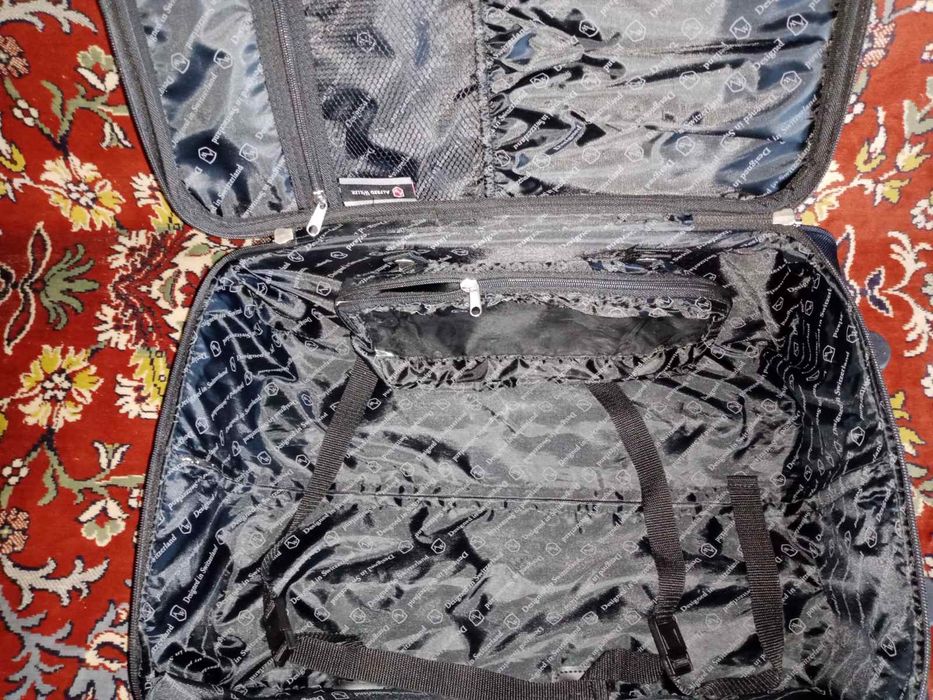 Сумка дорожная новая на колесах