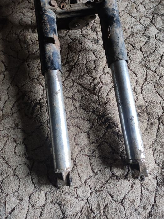 Передня вилка  Мт  Дніпро