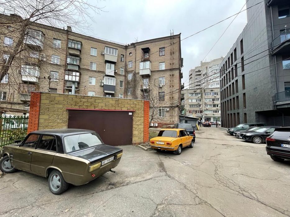 Гараж на 2 машини вул. Яворницького 46 Власник