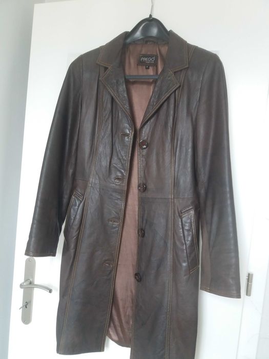 Skórzany czekoladowy płaszcz