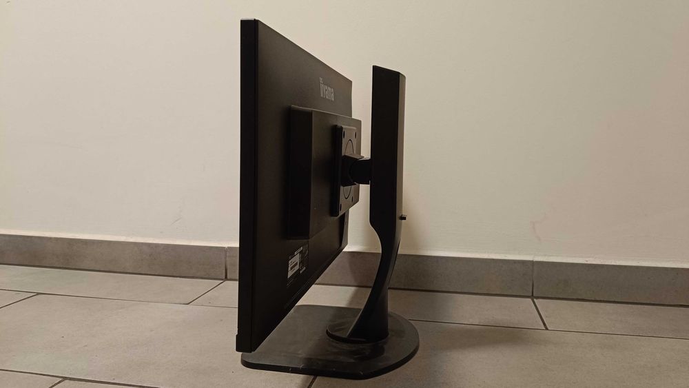 Monitor Iiyama ProLite stan powystawowy
