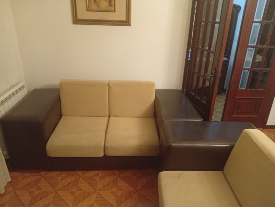 2 sofás em bom estado geral
