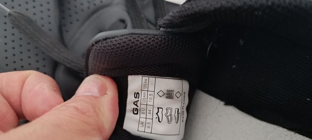 Buty sportowe czarne Gas