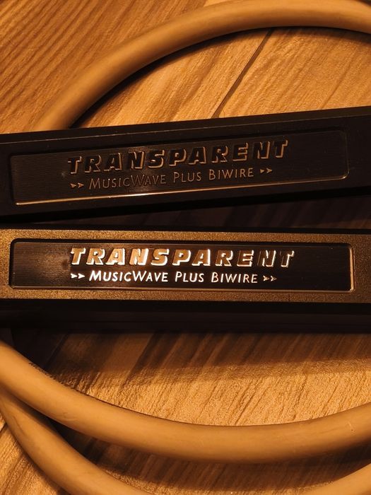 Cabos para colunas Transparent Music Wave Plus