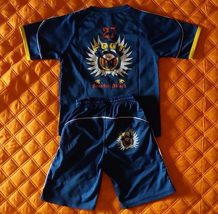 Equipamento Desportivo Club Sport (8 Anos)