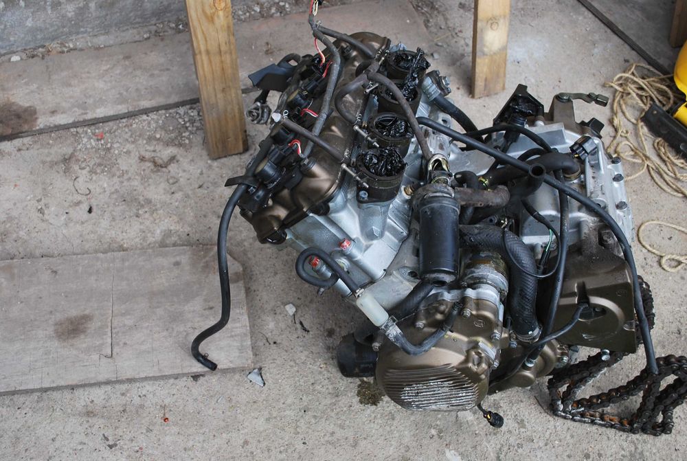 KAWASAKI ZX 6R 2006 część owiewki silnik lagi koło