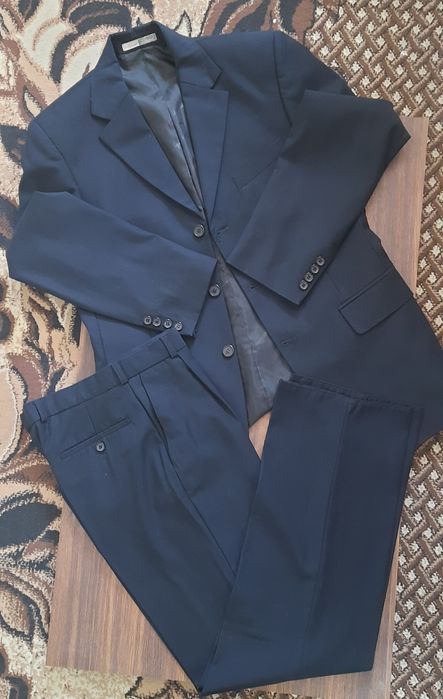 Костюм чоловічий класичний