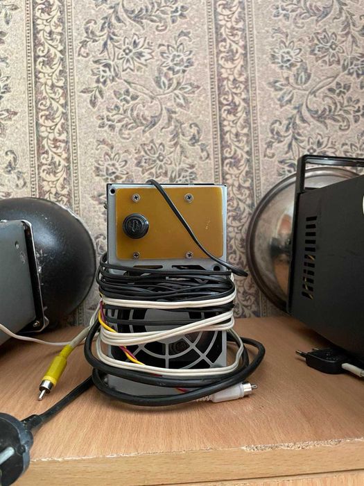 Два спалахи студійні (вспышка студийная) саморобні 250 Дж. Охолодження вентиляторами