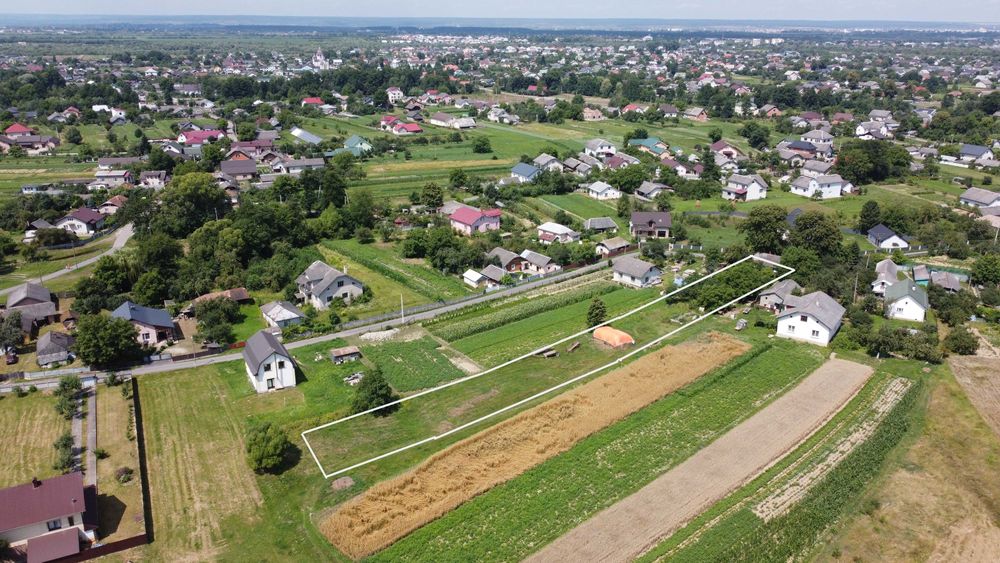 Продаж ділянка 28сот під забудову. Черніїв. Світло. Газ. Вода. Асфальт