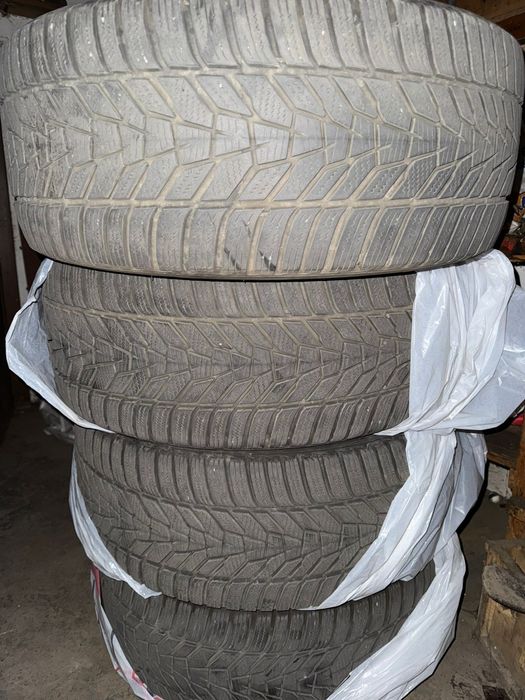 Шини Hankook W330 Winter i*cept evo3 245 45 18