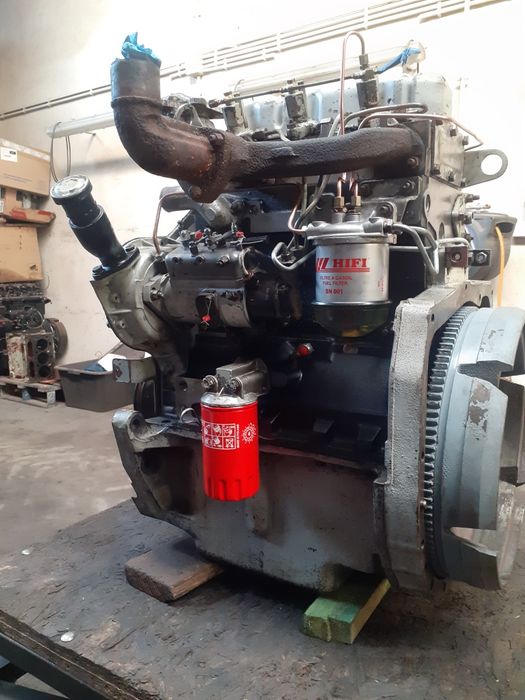 silnik po remoncie mf255 ursus3512