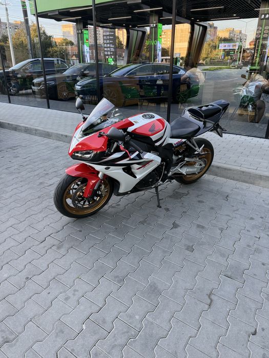 Honda CBR1000rr 2006 Fireblade sc57