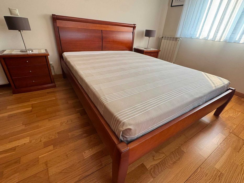Quarto de casal completo em cerejeira - Excelente estado