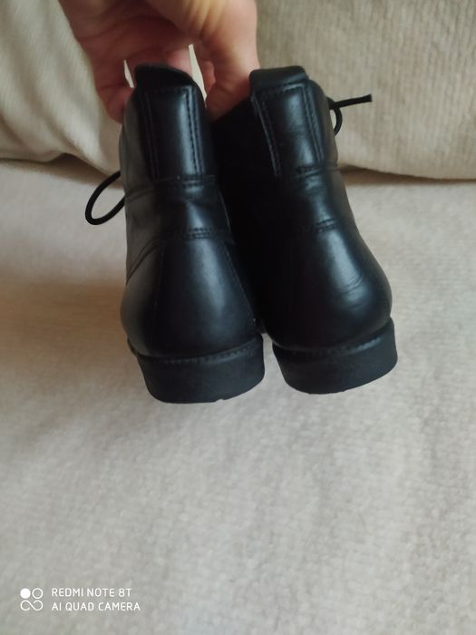 Clarks 38 38.5 25 cm wkladka skórzane buty na jesień i zimę czarne bdb