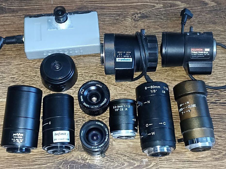 Камери відеоспостереження та варіфокальні cs об'єктиви.