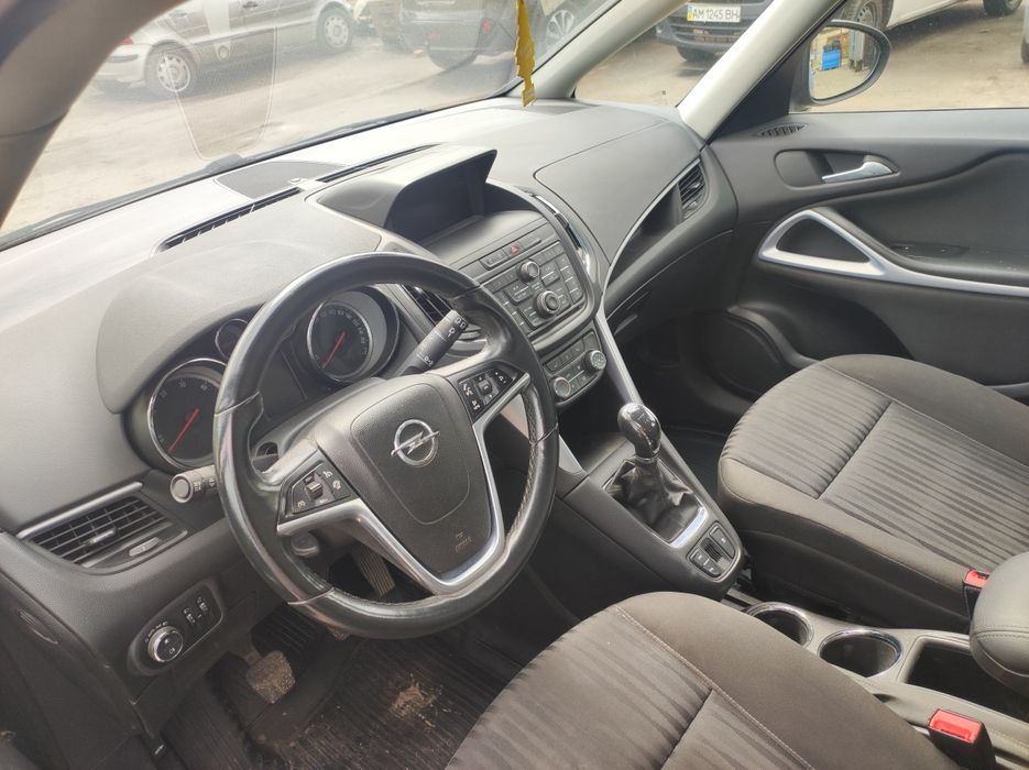 OPEL  Zafira Tourer