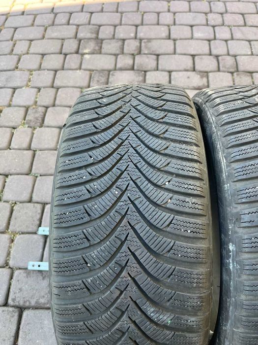 Opony Hankook Winter Icept RS2 225/45/17 94 V ROK 2022