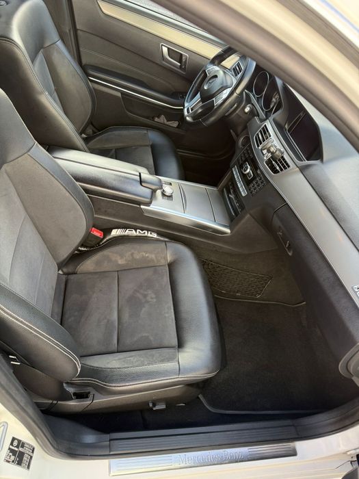 Mercedes E300 Hybrid AMG