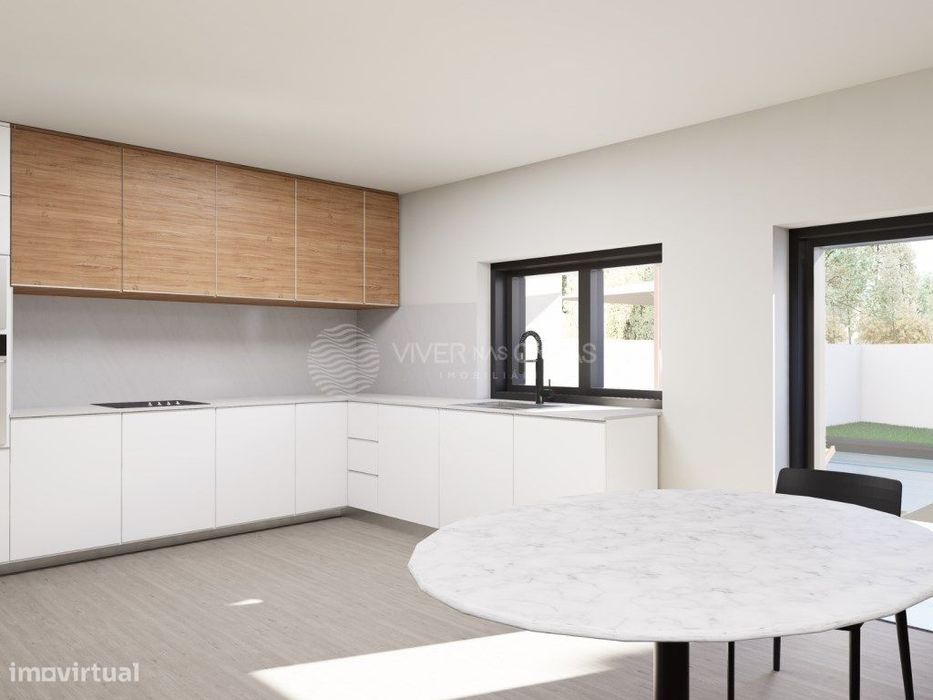 Moradia Bifamiliar T3 de Arquitetura Contemporânea com Piscina - Co...