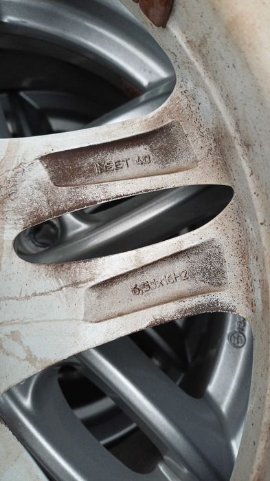 Koła felgi aluminiowe Nissan 5x114,3 16" TPMS