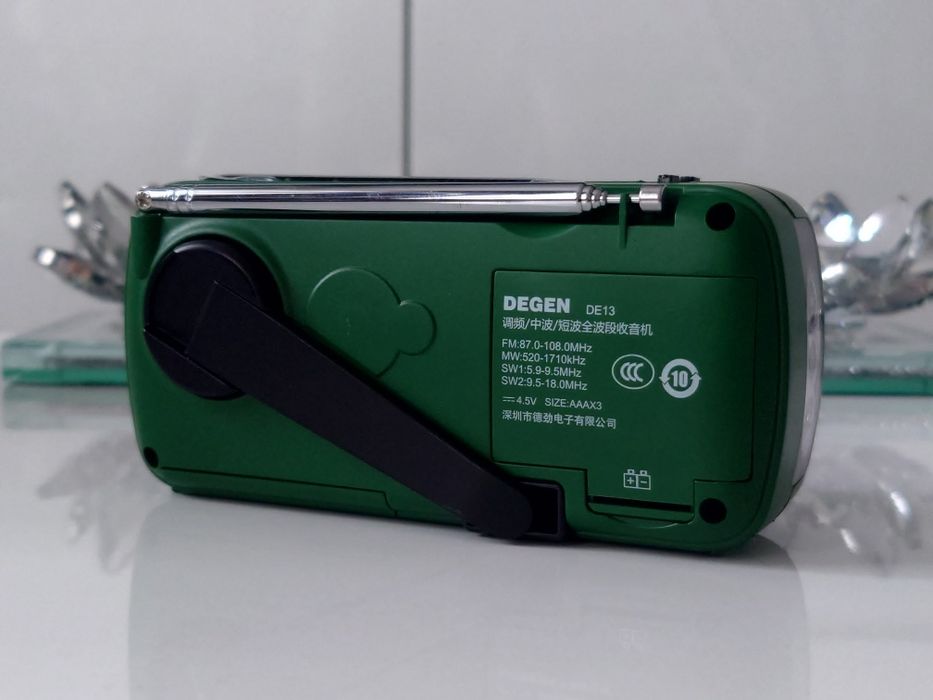 DEGEN DE13 radio survivalowe turystyczne solarne