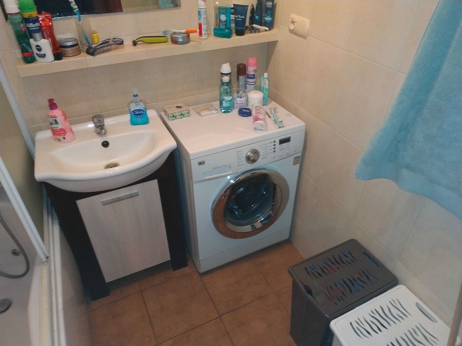 wynajmę pokój na  Jarotach przy ul. Mroza 22
