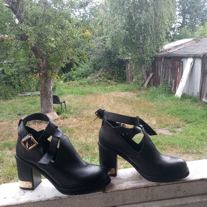 Туфли женские модель