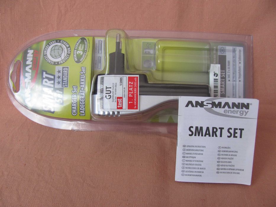 продам зарядное устройство для зарядки двух аккумуляторных батареек