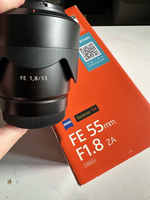 Обʼєктив sony Fe 55mm f. 1.8 za