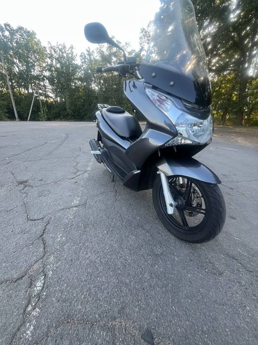 Honda pcx 150 максі скутер