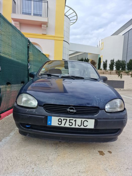Opel corsa B comercial