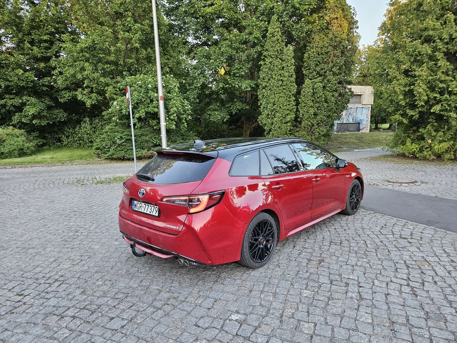 Do wynajecia Toyota Corolla 2.0 hybrid