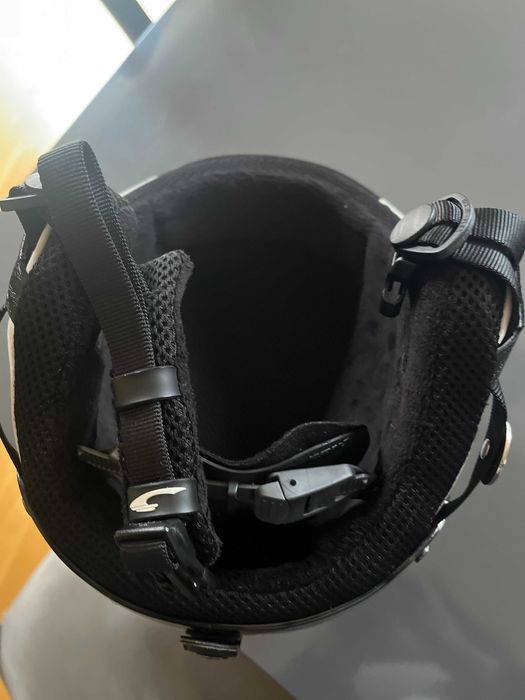 kask narciarski damski z goglami