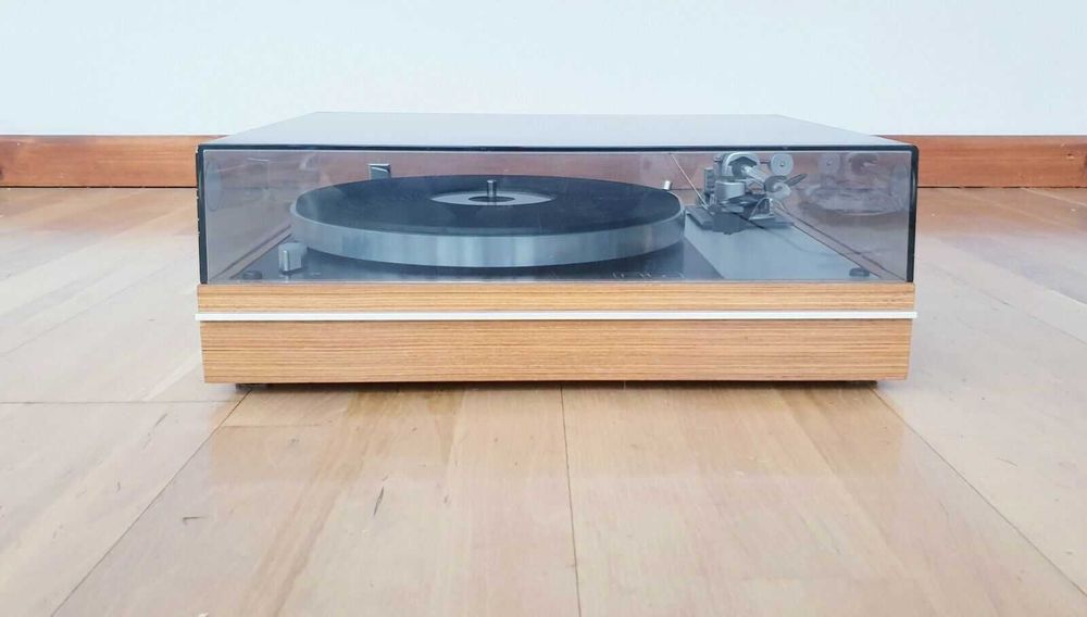 Gira-Discos Thorens/ATR TD 160 com braço SME 3009