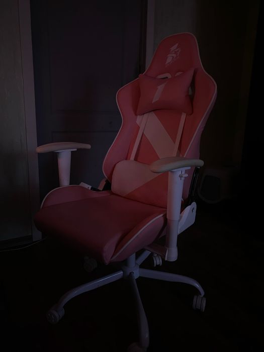 продам игровое кресло Player в отличном сотояннии