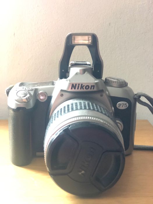 Nikon F75 Analog Camera64751786350978120