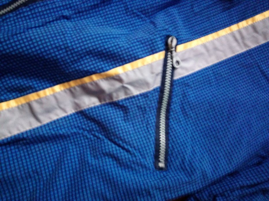 41. Kurtka męska rozmiar M typu sportowego