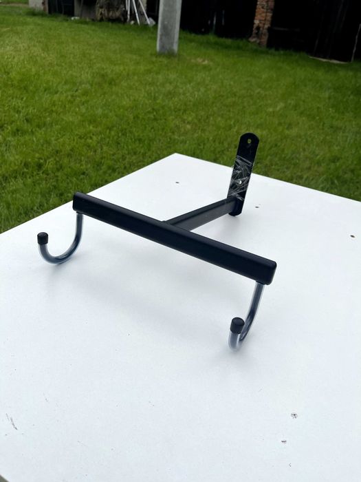 Wieszak hak ścienny metalowy  na rower – solidny i mocny / uchwyt