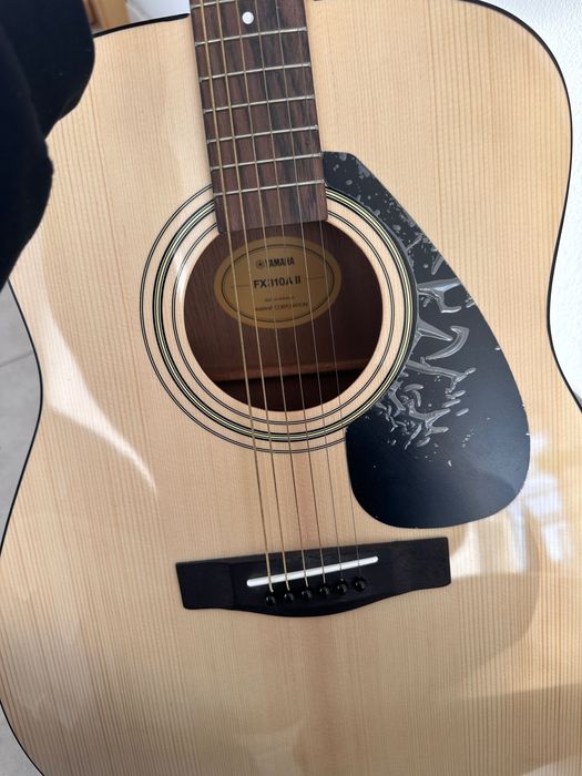 Guitarra YAMAHA fx310a         Basicamente novo