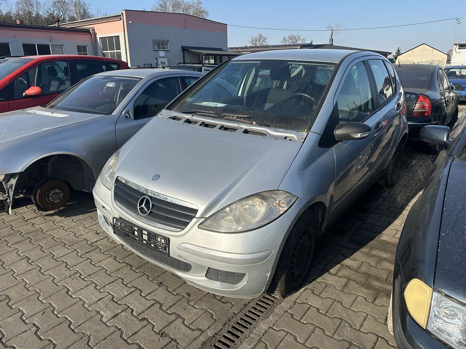 Mercedes A klasa w169 1.5 b 2008 w całości na części