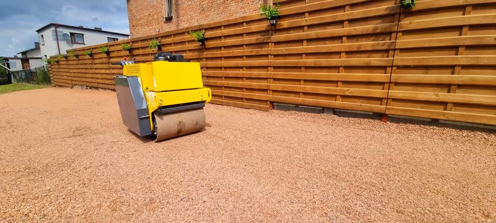 Walec spalinowy ogrodowy drogowy z napędem wibracyjny 600 KG * Wynajem