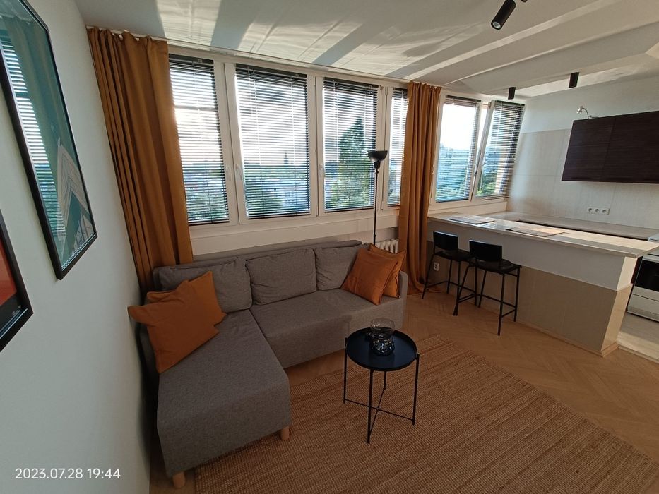 Do wynajęcia jasna kawalerka 25,7 m² – Wrocław, ul. Drukarska / Sky Tower