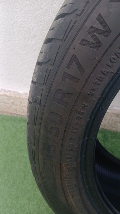 1 pneu com 85% de piso